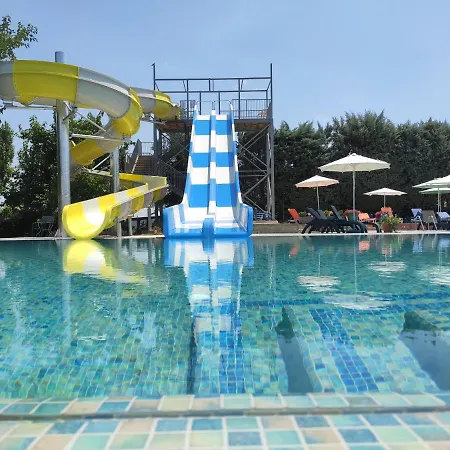 酒店 非洛克萨尼亚酒店 3*