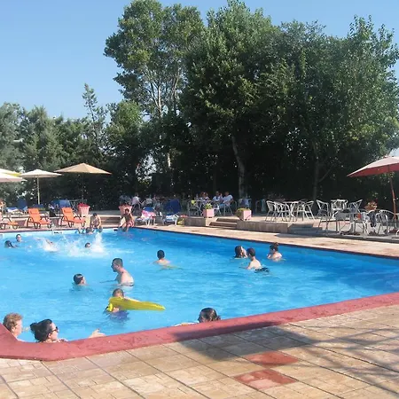 非洛克萨尼亚酒店