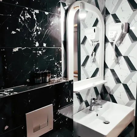 酒店 非洛克萨尼亚酒店 3*